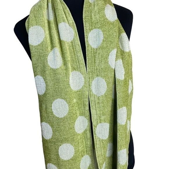 Calzeat of Scotland Scarf Green and Cream Polka Dot Fringe - Picture 3 of 10